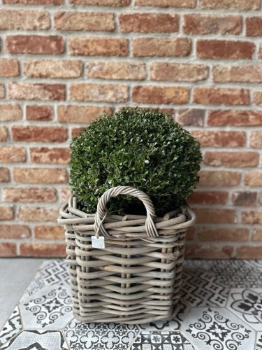 Kwadratowy kosz z grubego ratanu z uchwytami 35x35x35