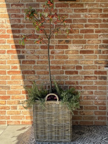 Kwadratowy kosz ratanowy z uchwytami  50 x50 cm