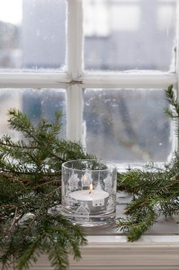 Świecznik Husvik - Small T-light Holder  Storefactory       