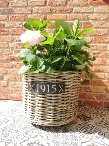 Kosz ratanowy okrągły z kółkami  60cm