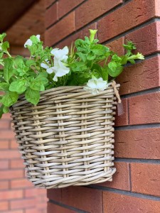 Kosz rattanowy na ścianę Greece M